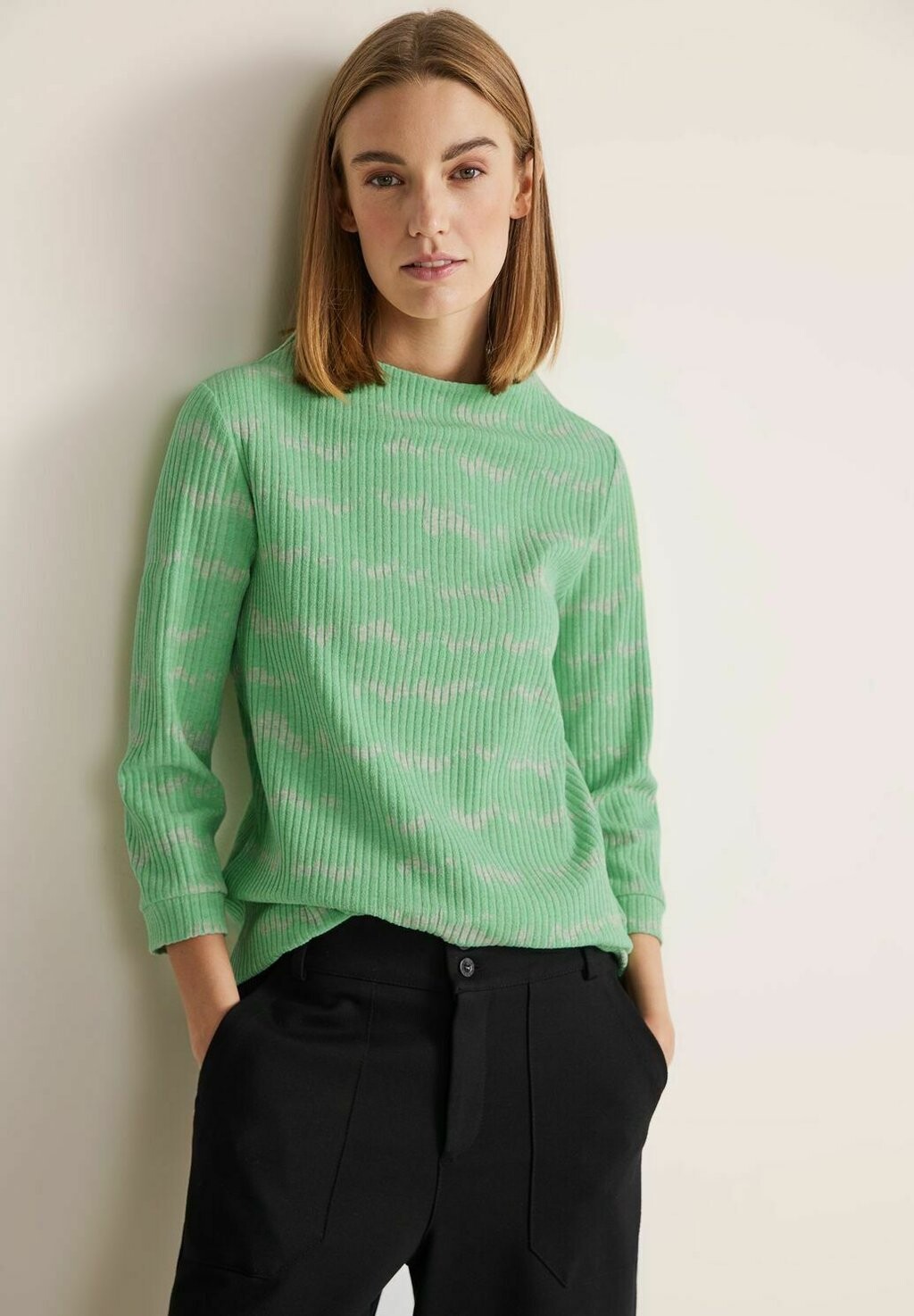 Рубашка с длинными рукавами MIT STREIFEN-STRUKTUR Street One, цвет grün
Рубашка с длинными рукавами MIT STREIFEN-STRUKTUR Street One, цвет grün