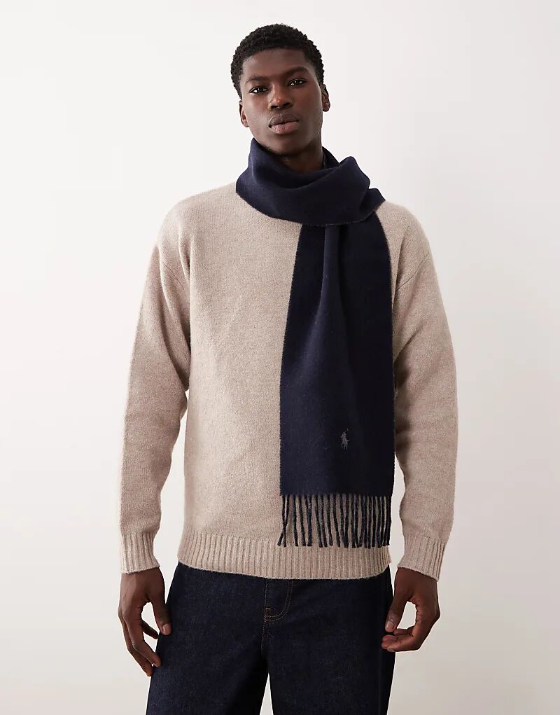 Классический двусторонний шарф Polo Ralph Lauren из высококачественной шерстяной смеси с логотипом в темно-синем/угольном цвете
Классический двусторонний шарф Polo Ralph Lauren из высококачественной шерстяной смеси с логотипом в темно-синем/угольном цвете