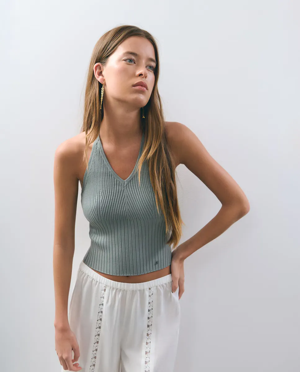 Женский топ с открытыми плечами и завязкой на шее Brownie, зеленый
Женский топ с открытыми плечами и завязкой на шее Brownie, зеленый