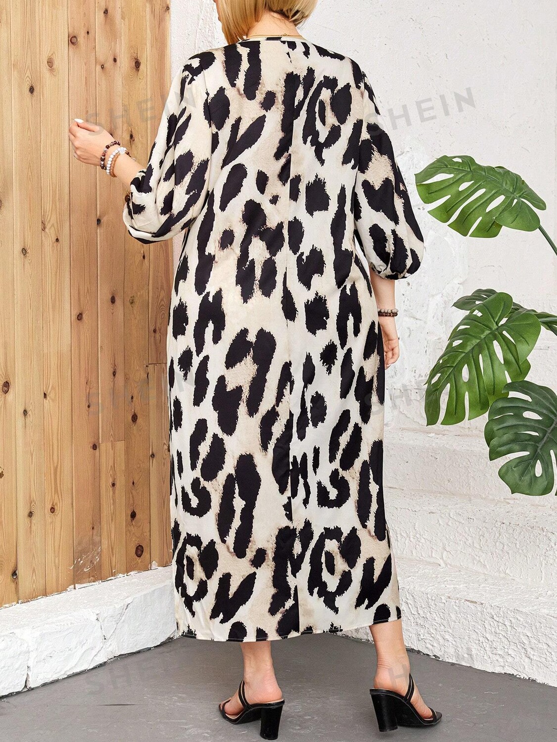 LUNE Женское летнее свободное прямое платье с v-образным вырезом и Длинным рукавом с леопардовым принтом LUNE Shein, мультиколор
LUNE Женское летнее свободное прямое платье с v-образным вырезом и Длинным рукавом с леопардовым принтом LUNE Shein, мультиколор