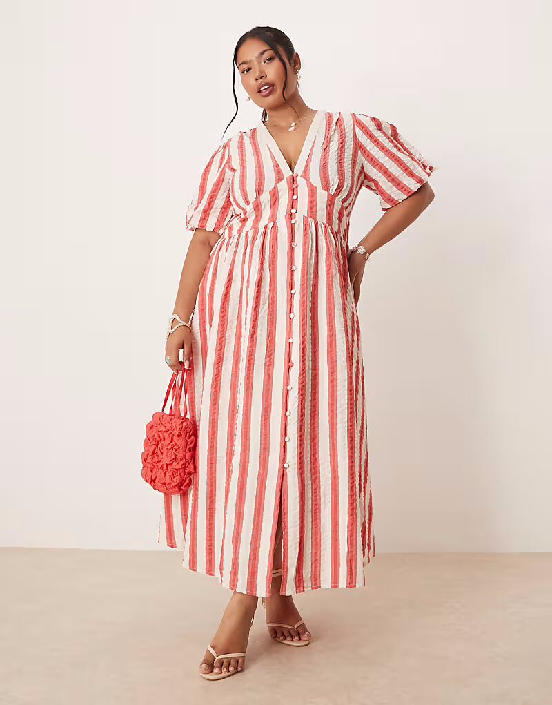 Платье миди Nobody's Child Plus Starlight с рукавами-фонариками в красную и белую полоску
Платье миди Nobody's Child Plus Starlight с рукавами-фонариками в красную и белую полоску