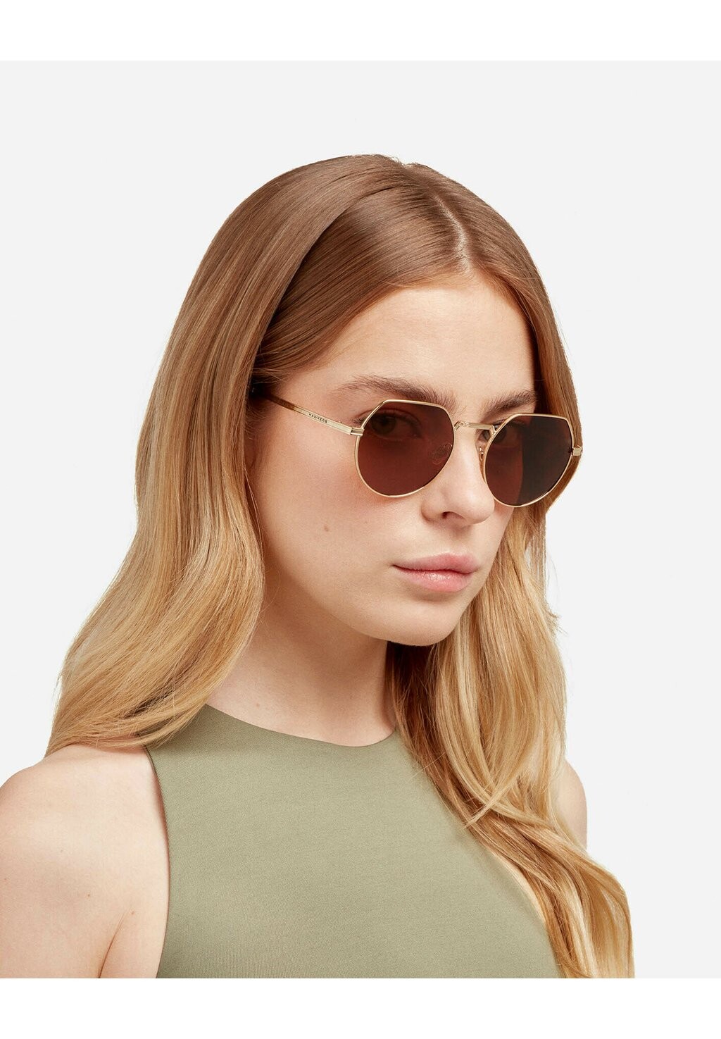 Солнцезащитные очки AURA POLARIZED Hawkers, цвет gold
Солнцезащитные очки AURA POLARIZED Hawkers, цвет gold