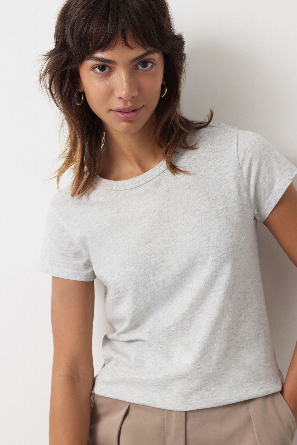 Футболка приталенного кроя и круглым вырезом Hush, серый
Футболка приталенного кроя и круглым вырезом Hush, серый