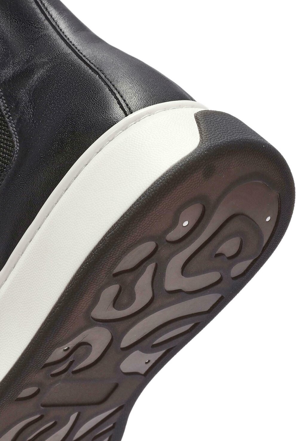 Классические ботильоны Derimod, черный
Классические ботильоны Derimod, черный