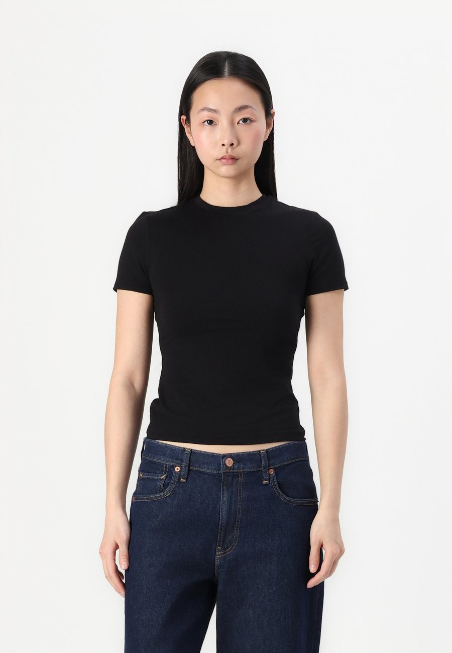 Футболка GAP CREW, Black, Черный, Футболка GAP CREW, Black
Футболка GAP CREW, Black, Черный, Футболка GAP CREW, Black