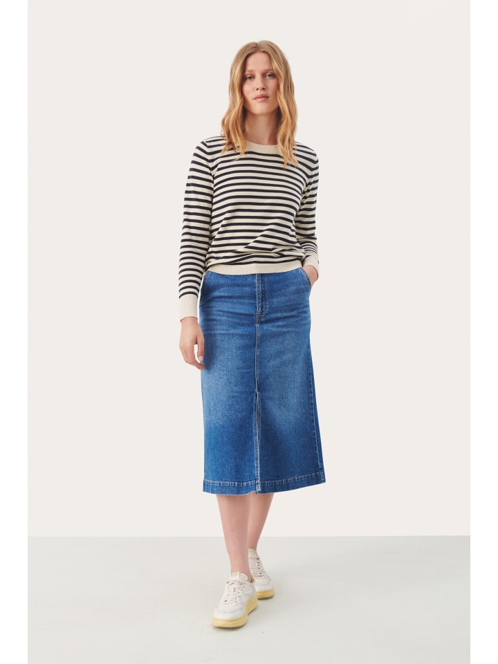 Свитер PART TWO
Свитер PART TWO