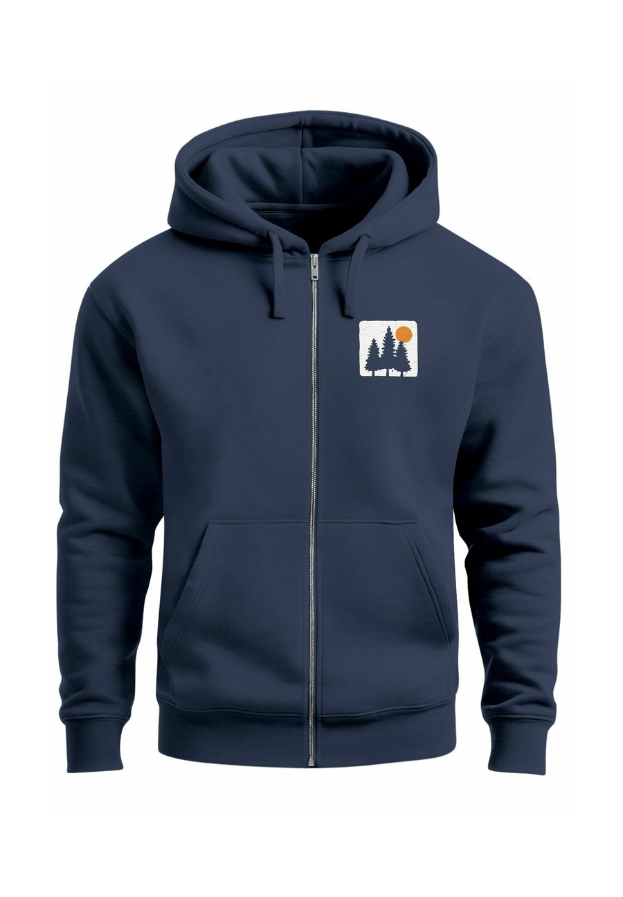 Толстовка Neverless MIT KAPUZE PRINT BÄUME LOGO , Navy/Dark Blue
Толстовка Neverless MIT KAPUZE PRINT BÄUME LOGO , Navy/Dark Blue