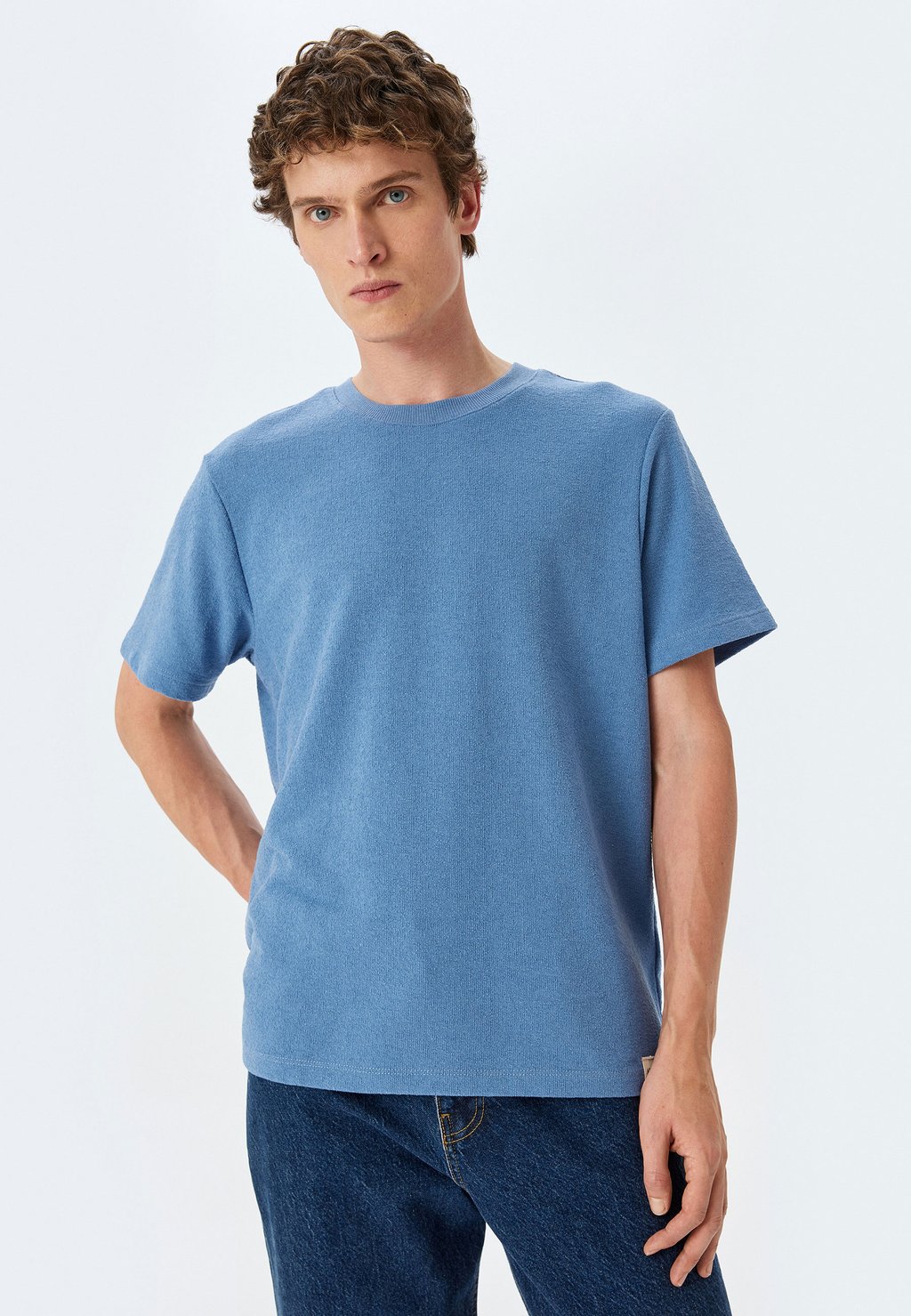 Базовая футболка Koton, синий
Базовая футболка Koton, синий