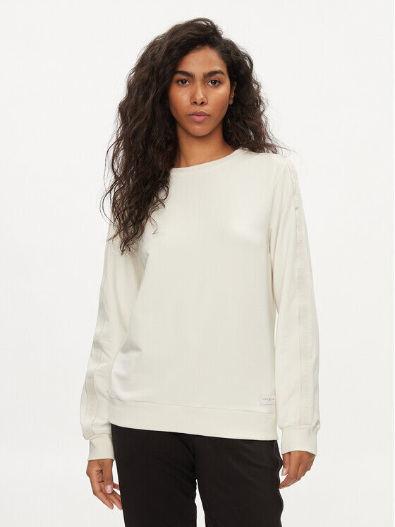 Мужская толстовка Tommy Hilfiger в цвете экрю
Мужская толстовка Tommy Hilfiger в цвете экрю