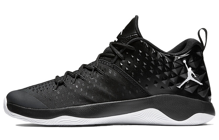 Баскетбольные кроссовки мужские среднего размера черные/белые Jordan
Баскетбольные кроссовки мужские среднего размера черные/белые Jordan