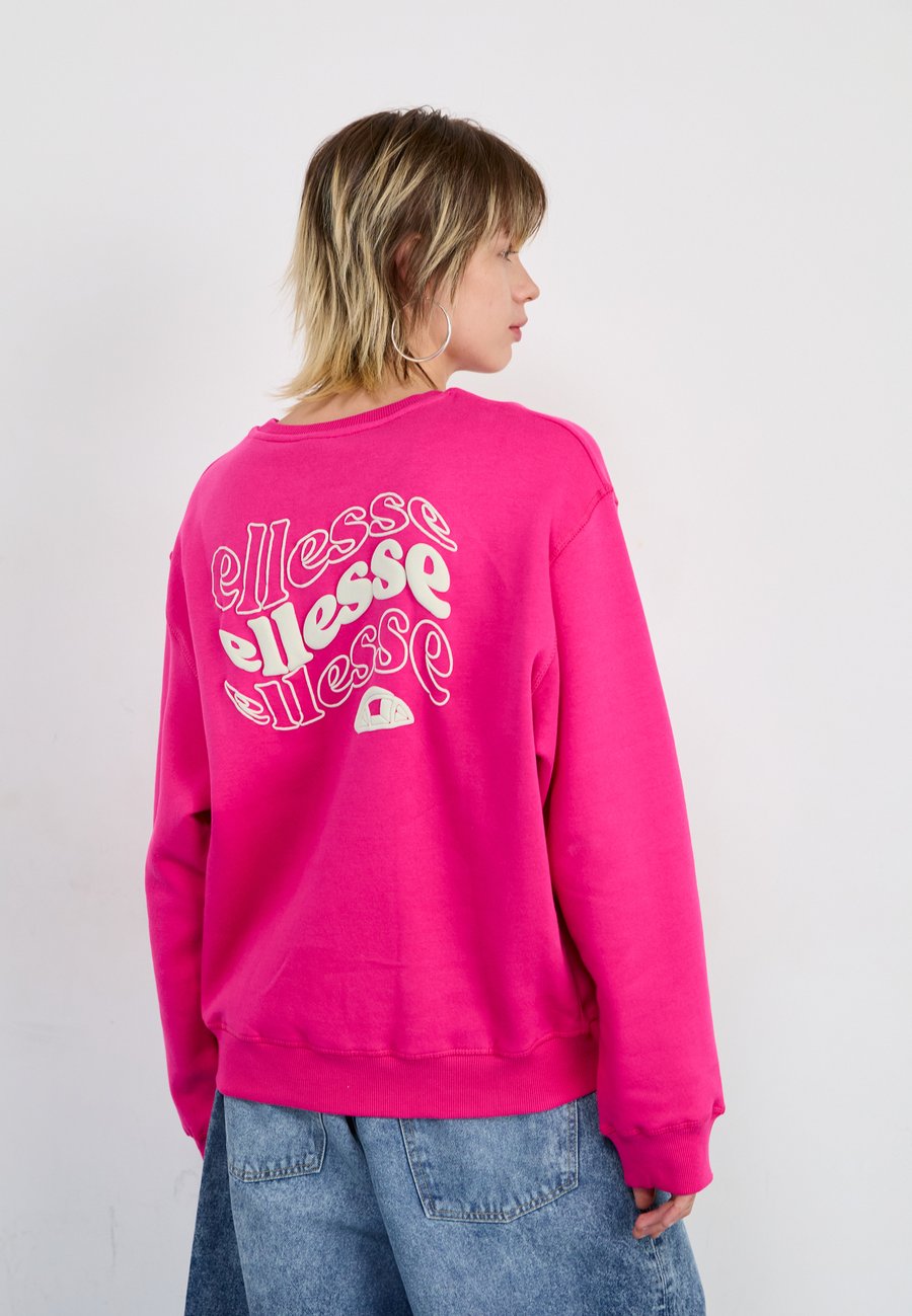 Толстовка Ellesse HUTTENBERG , Dark Pink/Pink
Толстовка Ellesse HUTTENBERG , Dark Pink/Pink