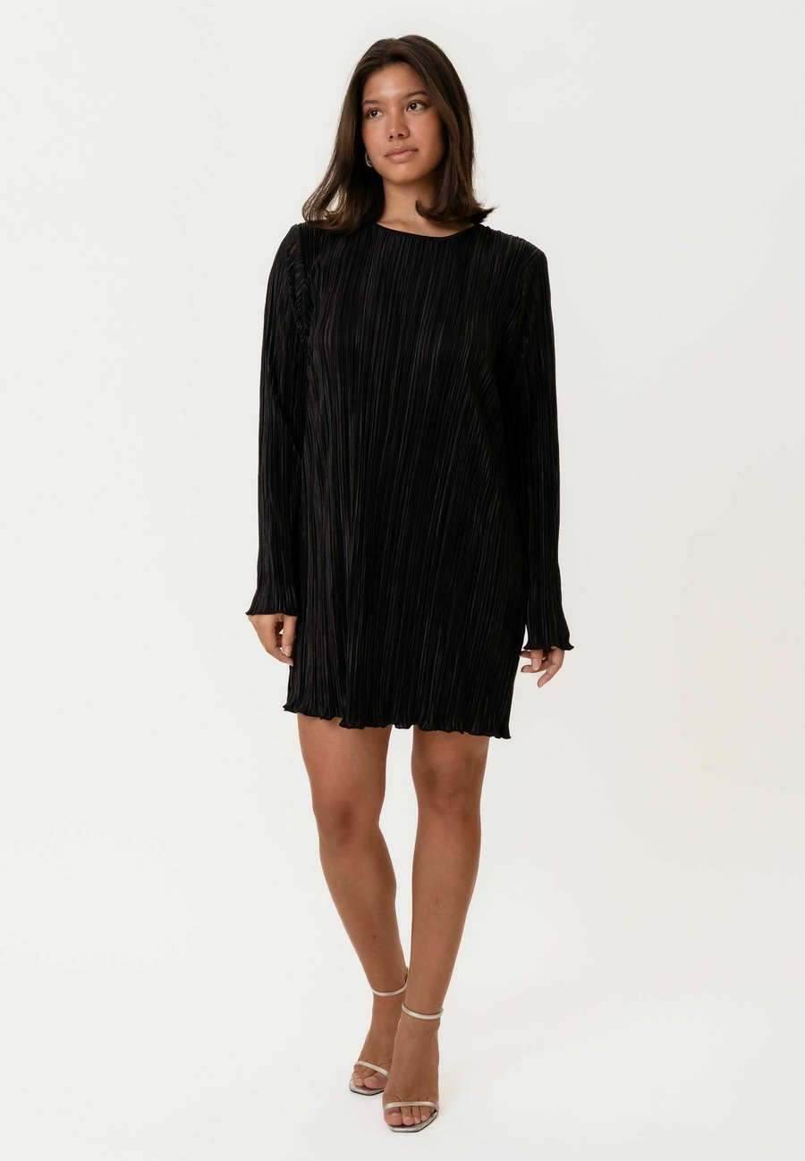 Платье BY IC KELLY, Black
Платье BY IC KELLY, Black