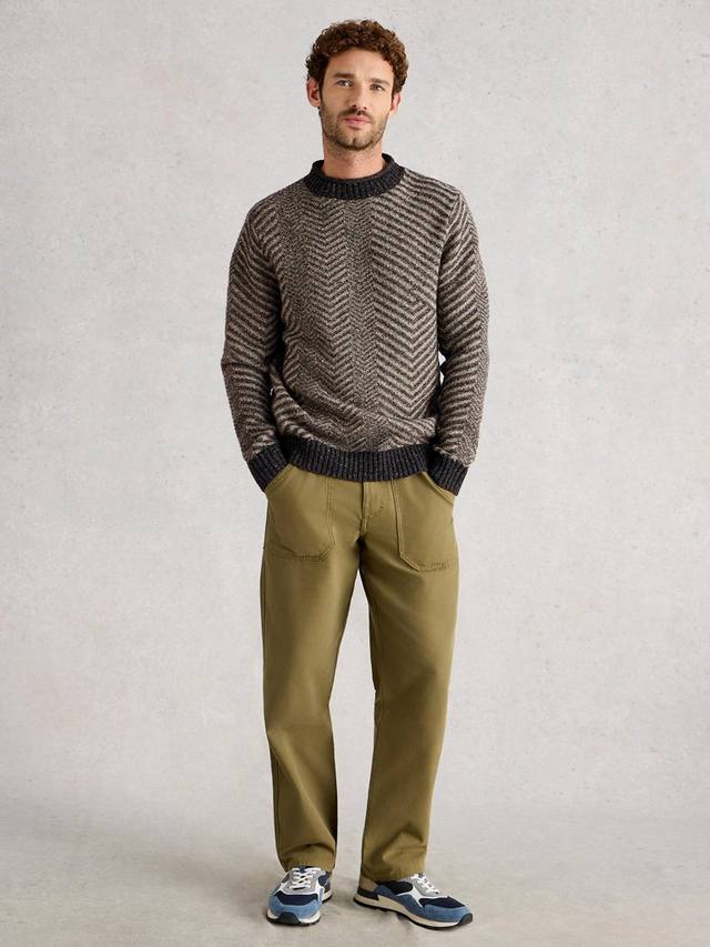 Джемпер Jarrow с воротником-гольф из шерстяной смеси в рубчик «ёлочка» White Stuff
Джемпер Jarrow с воротником-гольф из шерстяной смеси в рубчик «ёлочка» White Stuff