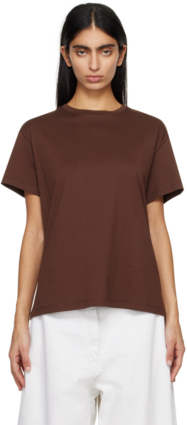 Эксклюзивная футболка SSENSE в бордовом морском стиле Studio Nicholson
Эксклюзивная футболка SSENSE в бордовом морском стиле Studio Nicholson