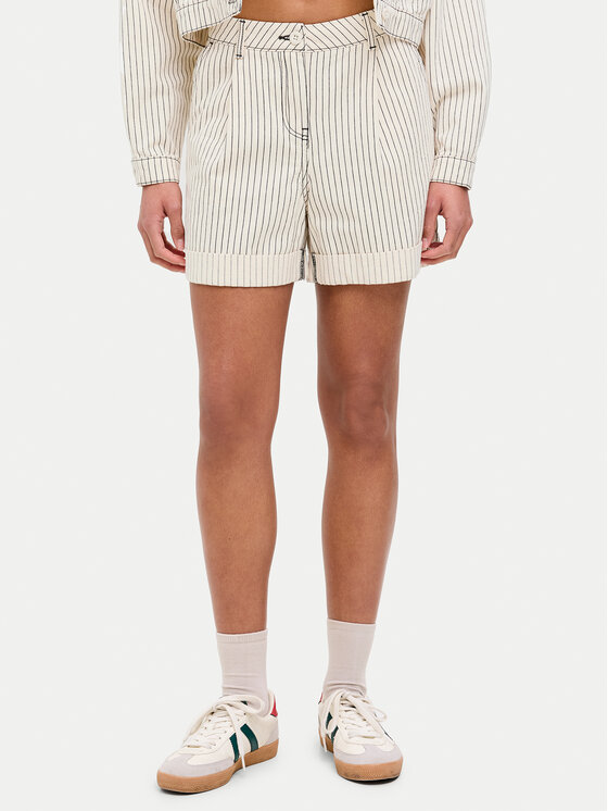 Шорты свободного кроя из ткани Maddy 12253014 Jjxx, экрю
Шорты свободного кроя из ткани Maddy 12253014 Jjxx, экрю