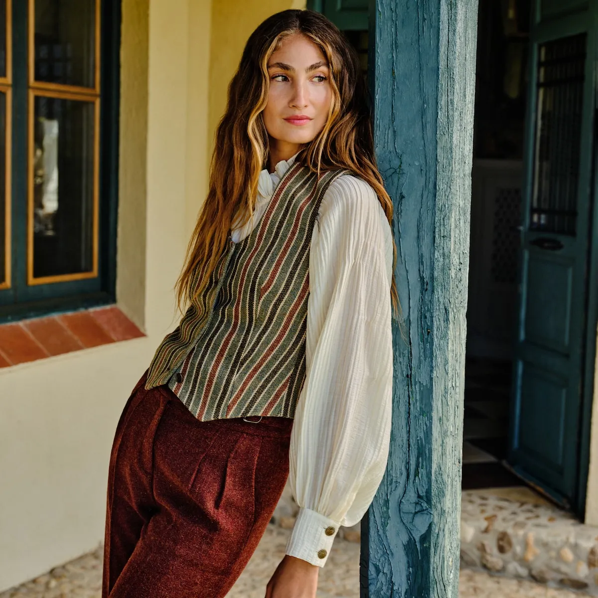 Женский короткий жилет в полоску Verhunt, зеленый
Женский короткий жилет в полоску Verhunt, зеленый