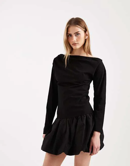 Черное платье мини с пышной юбкой и приспущенными плечами ASOS DESIGN
Черное платье мини с пышной юбкой и приспущенными плечами ASOS DESIGN