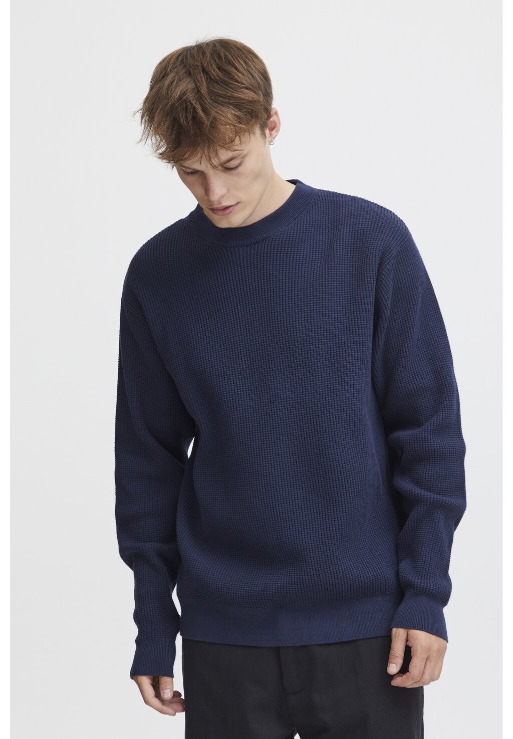 Свитер Hami Solid, цвет insignia blue
Свитер Hami Solid, цвет insignia blue