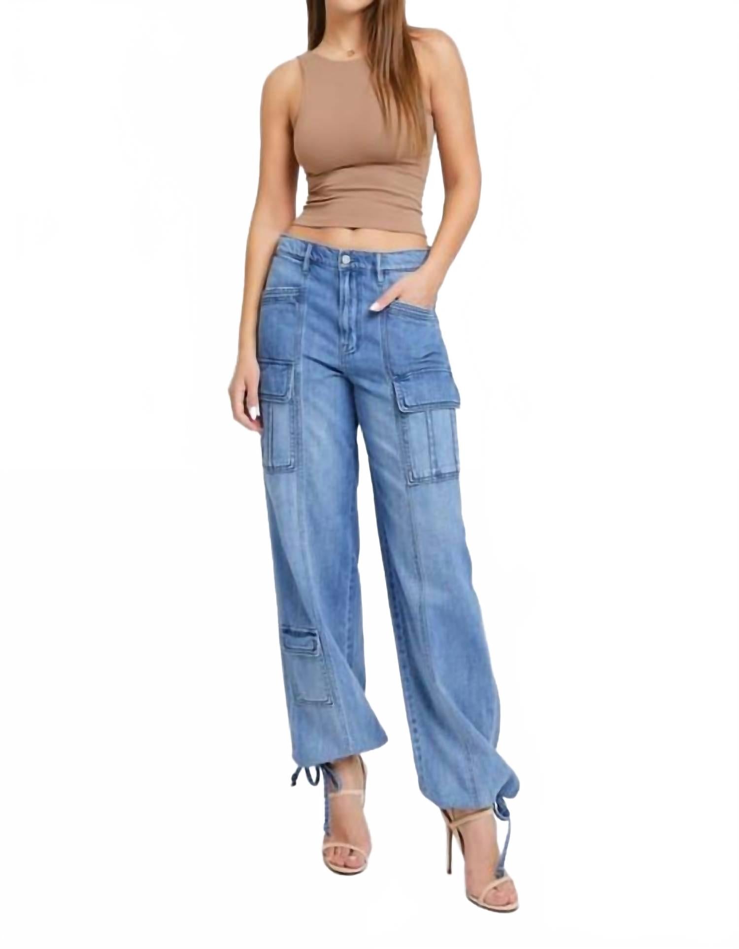 Женские мешковатые карго-штаны Alyx в средней стирке HIDDEN, Medium Wash
Женские мешковатые карго-штаны Alyx в средней стирке HIDDEN, Medium Wash