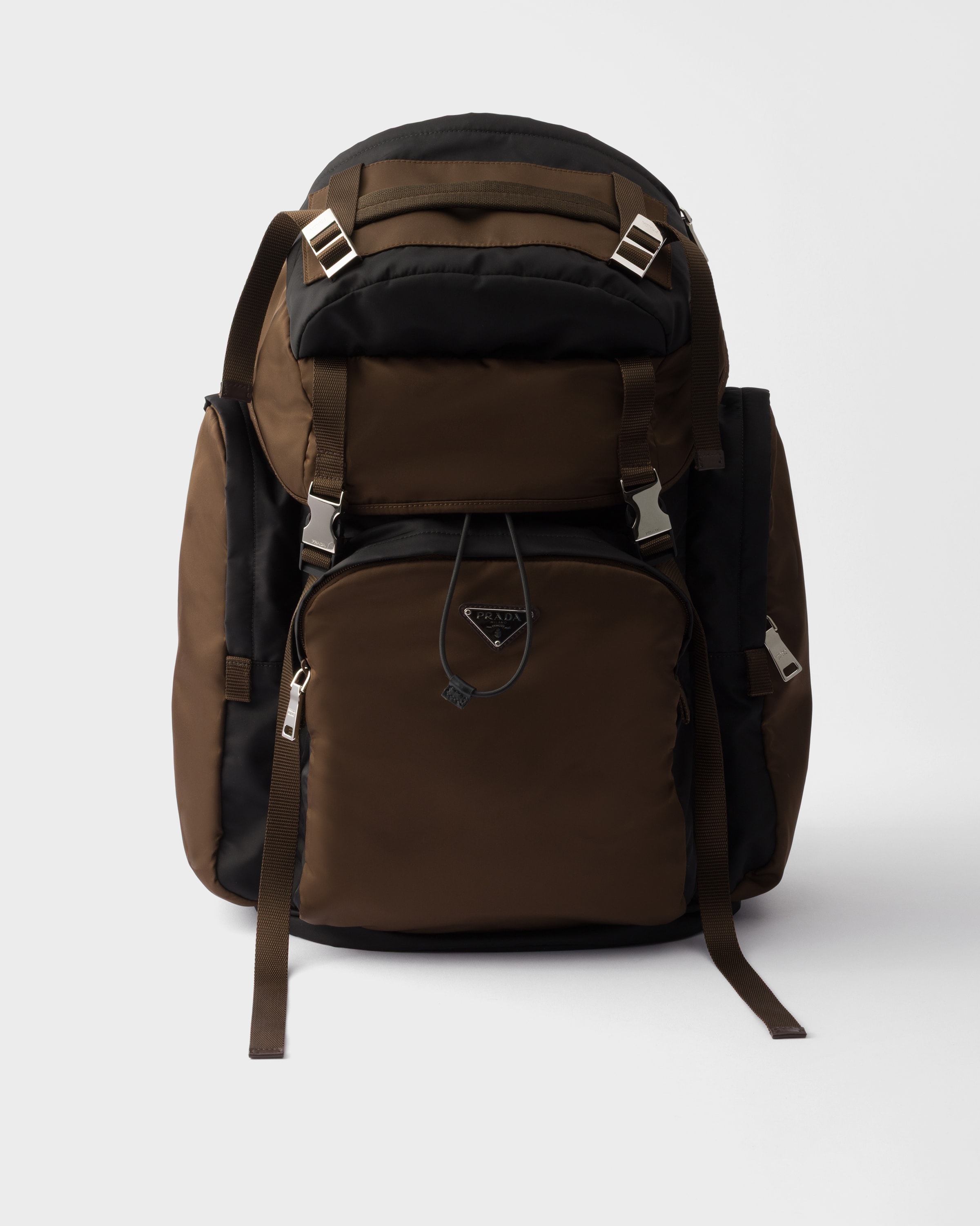 Рюкзак Re-Nylon Prada, коричневый
Рюкзак Re-Nylon Prada, коричневый