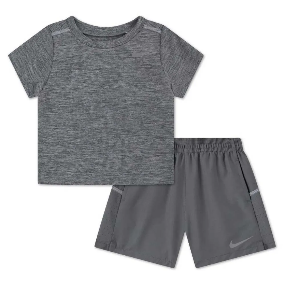 Комплект Nike Dri Fit Miler, серый
Комплект Nike Dri Fit Miler, серый