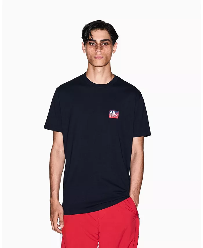 Мужская футболка с графическим нагрудным значком A|X Armani Exchange, красный
Мужская футболка с графическим нагрудным значком A|X Armani Exchange, красный