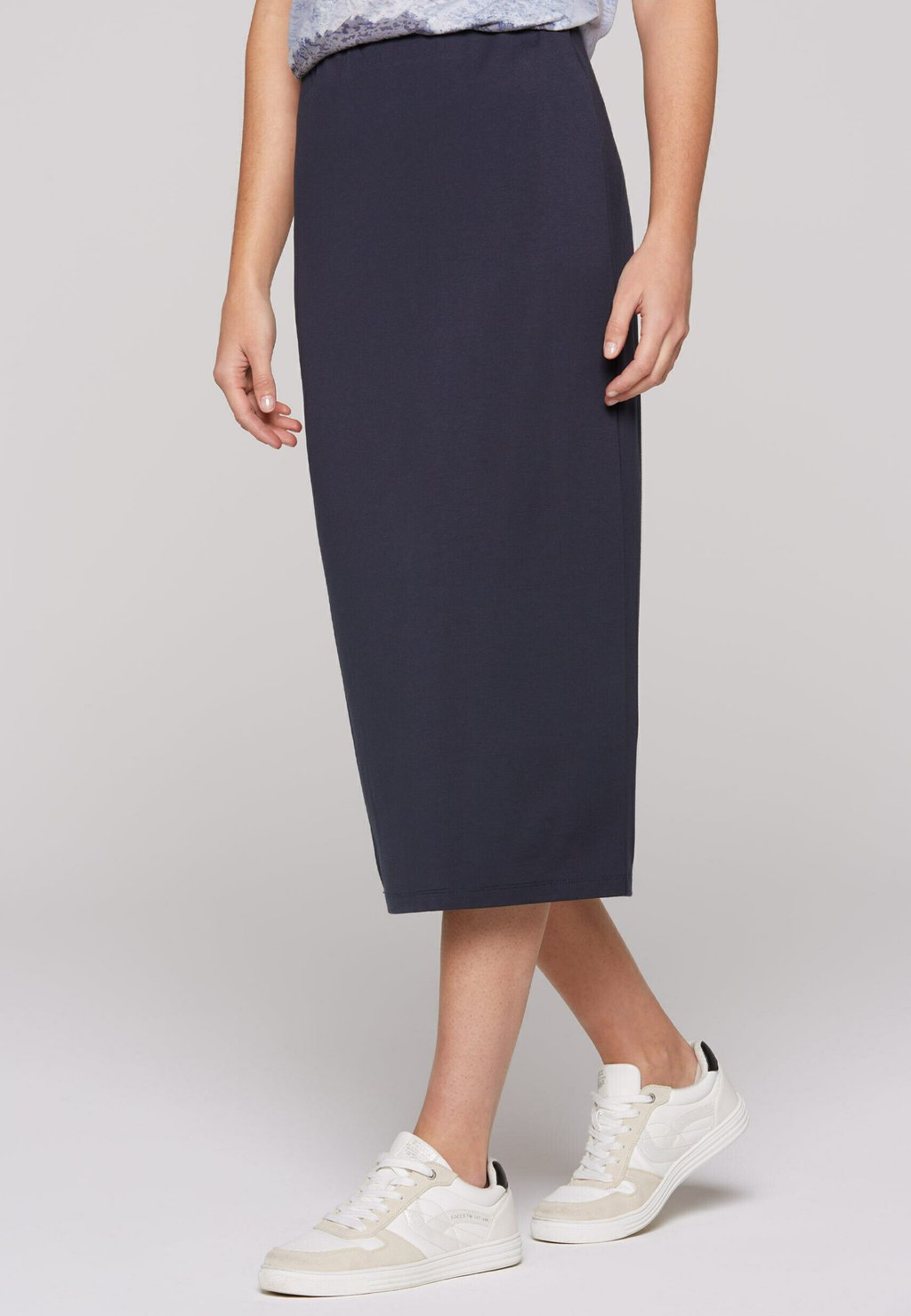 Юбка-карандаш MIT ELASTIKBUND Soccx, синий
Юбка-карандаш MIT ELASTIKBUND Soccx, синий