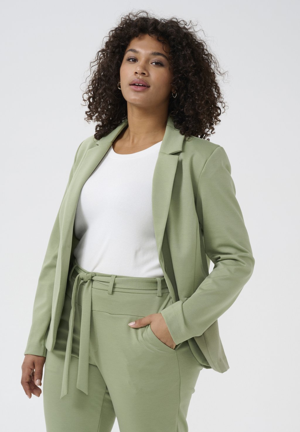 Блейзер Kaffe Curve, зеленый
Блейзер Kaffe Curve, зеленый