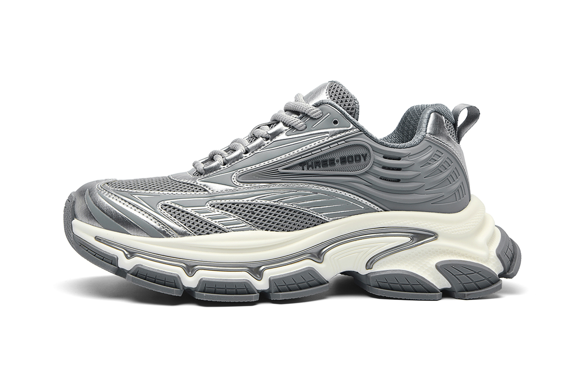 Низкие массивные кроссовки Three Body для мужчин HLA, Black
Низкие массивные кроссовки Three Body для мужчин HLA, Black