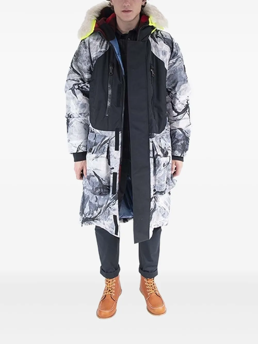 Парка с капюшоном и графическим принтом Griffin
Парка с капюшоном и графическим принтом Griffin