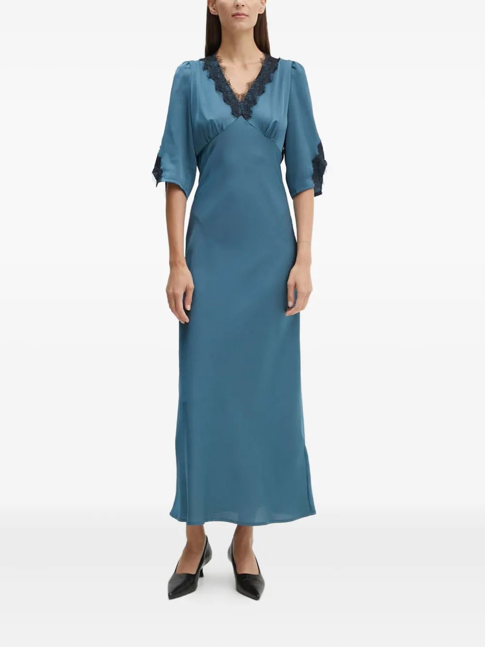 Платье с объемными рукавами и кружевом Bruuns Bazaar, синий
Платье с объемными рукавами и кружевом Bruuns Bazaar, синий