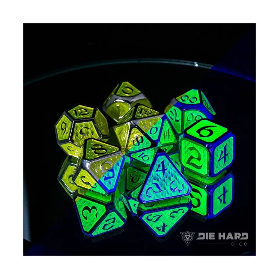 Набор AfterDark Drakona Poly - Люминофор (7), Metal Poly Dice Sets (Die Hard Dice)
Набор AfterDark Drakona Poly - Люминофор (7), Metal Poly Dice Sets (Die Hard Dice)