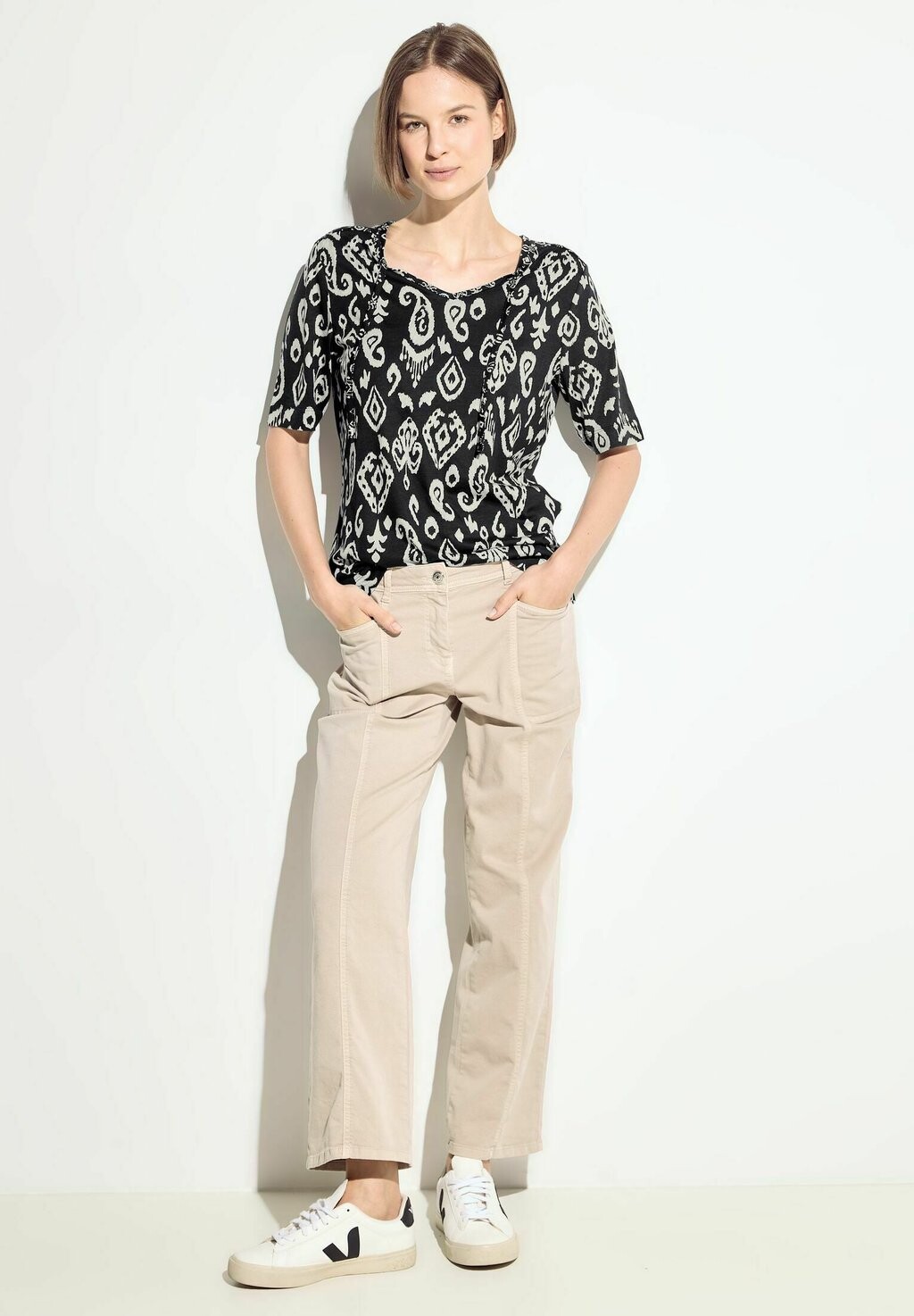 Футболка с принтом Cecil, черный
Футболка с принтом Cecil, черный