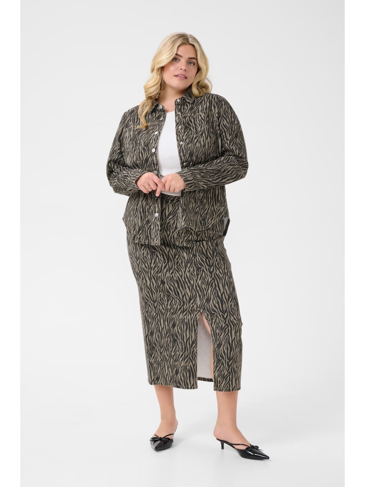 Рубашка с длинным рукавом KCleonoma, классический крой, цвет: серый перья/черный с рисунком животных KAFFE curve
Рубашка с длинным рукавом KCleonoma, классический крой, цвет: серый перья/черный с рисунком животных KAFFE curve