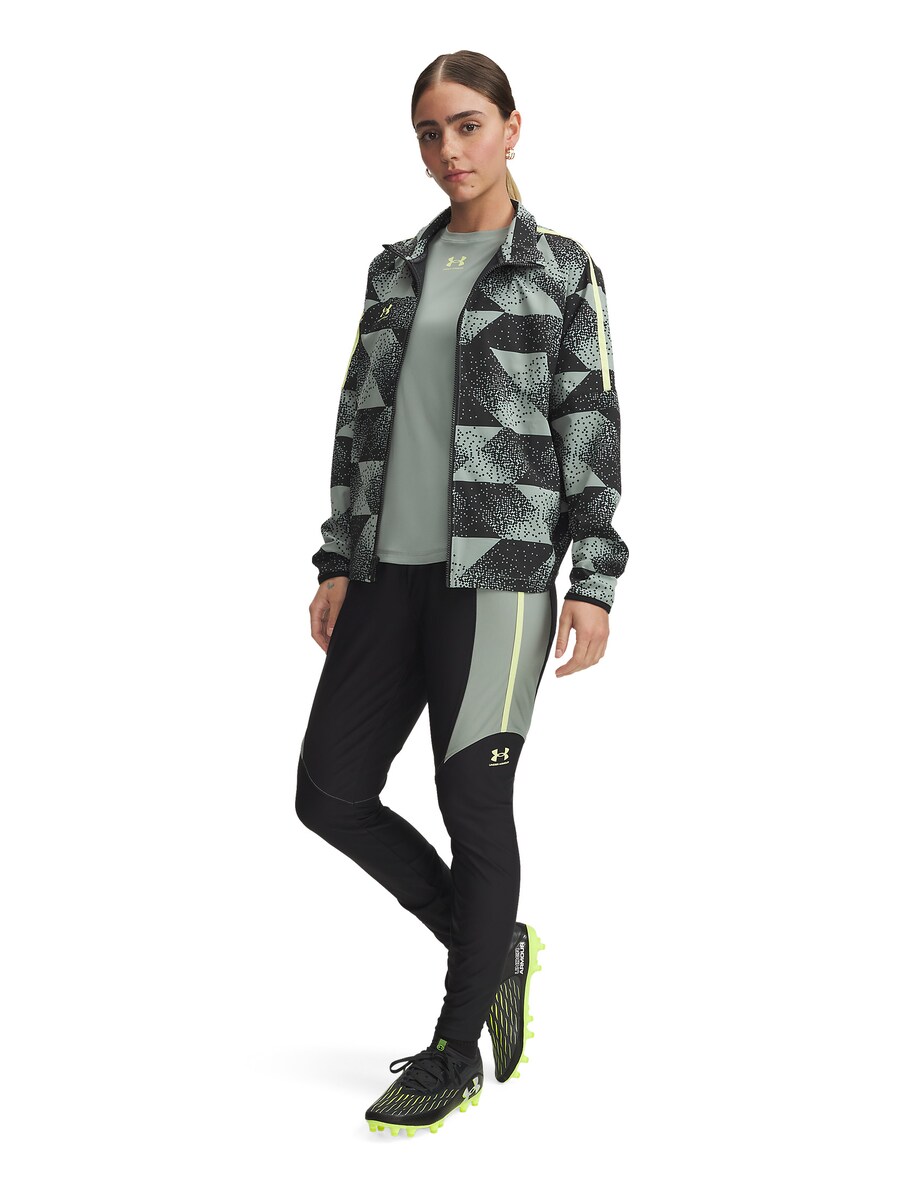 Узкие тренировочные брюки UNDER ARMOUR Challenger Pro, черный 
Узкие тренировочные брюки UNDER ARMOUR Challenger Pro, черный