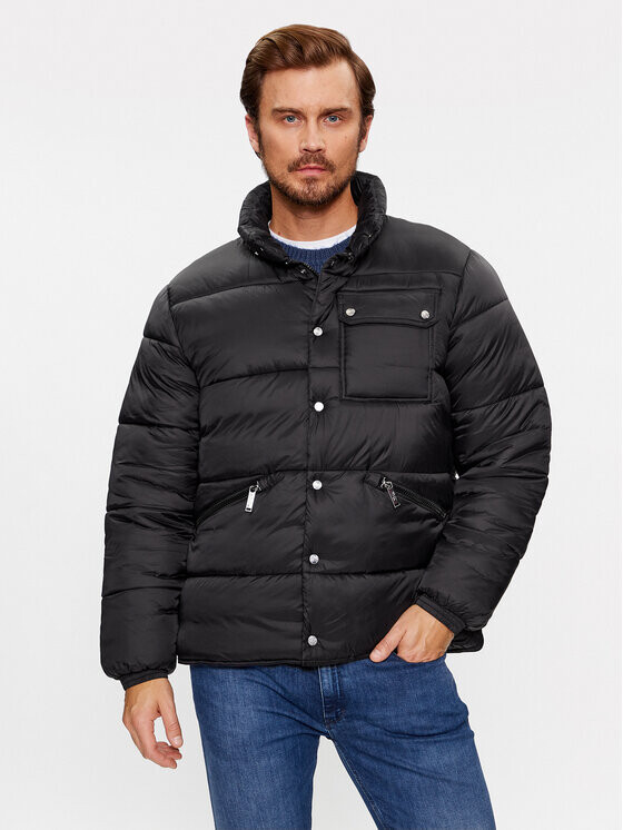 Пуховик стандартного кроя United Colors Of Benetton, черный
Пуховик стандартного кроя United Colors Of Benetton, черный