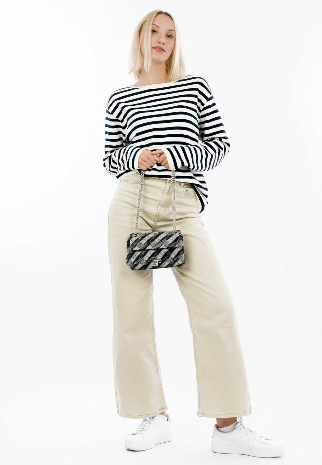 Сумка через плечо UMHÄN BETHY - Across body bag SURI FREY, черный 
Сумка через плечо UMHÄN BETHY - Across body bag SURI FREY, черный