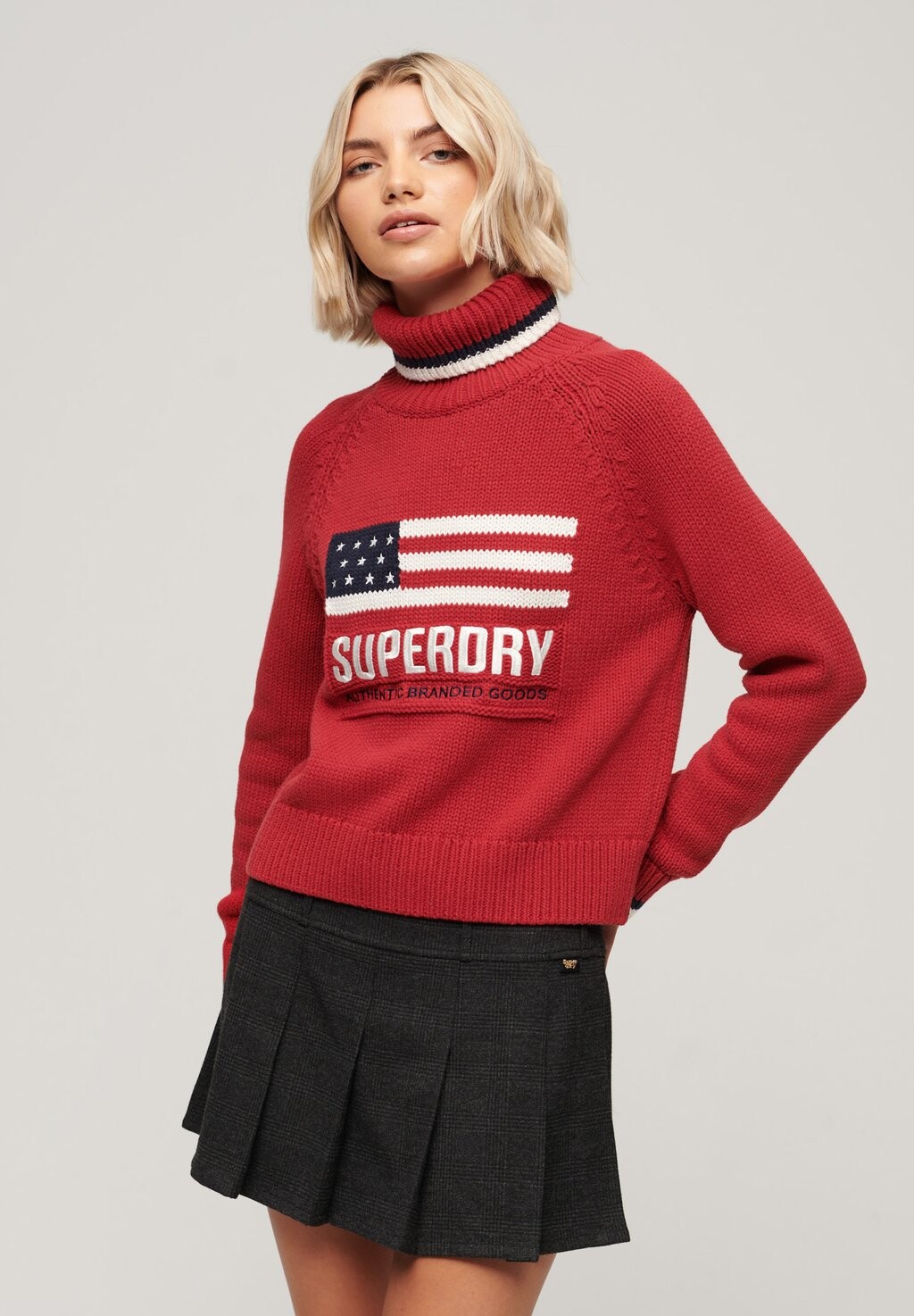 Джемпер AMERICANA ROLL NECK Superdry, красный
Джемпер AMERICANA ROLL NECK Superdry, красный