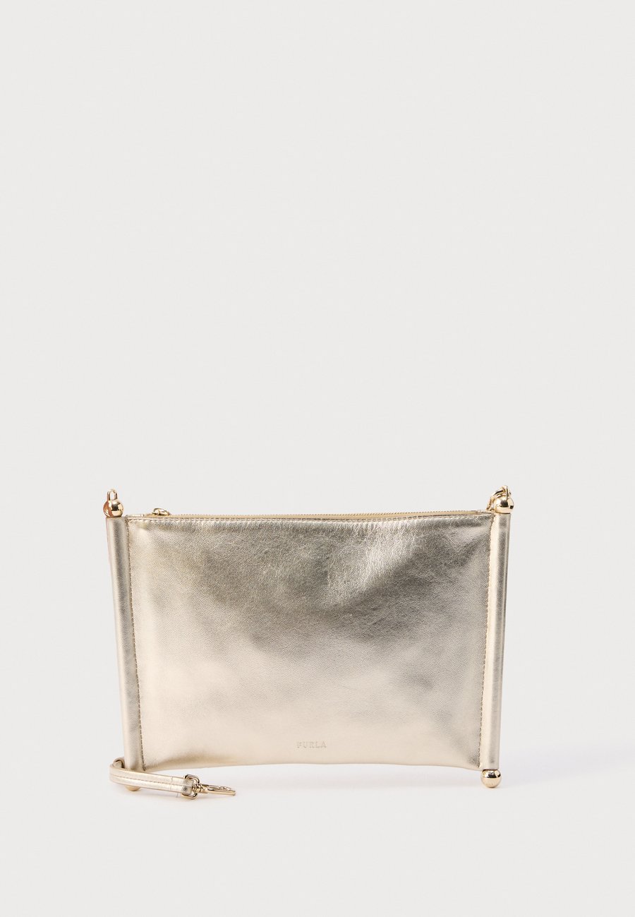 Сумка Furla SFERA MINI SHOULDER BAG, Gold-Coloured
Сумка Furla SFERA MINI SHOULDER BAG, Gold-Coloured