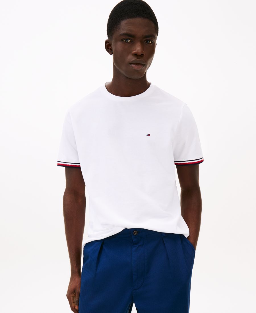 Мужская футболка больших размеров с полосатым принтом и манжетами в стиле Global Stripe Tommy Hilfiger, White
Мужская футболка больших размеров с полосатым принтом и манжетами в стиле Global Stripe Tommy Hilfiger, White