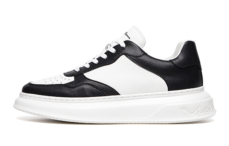 Стильные скейтбордические кроссовки мужские VICKI BROWN, белый черный
Стильные скейтбордические кроссовки мужские VICKI BROWN, белый черный