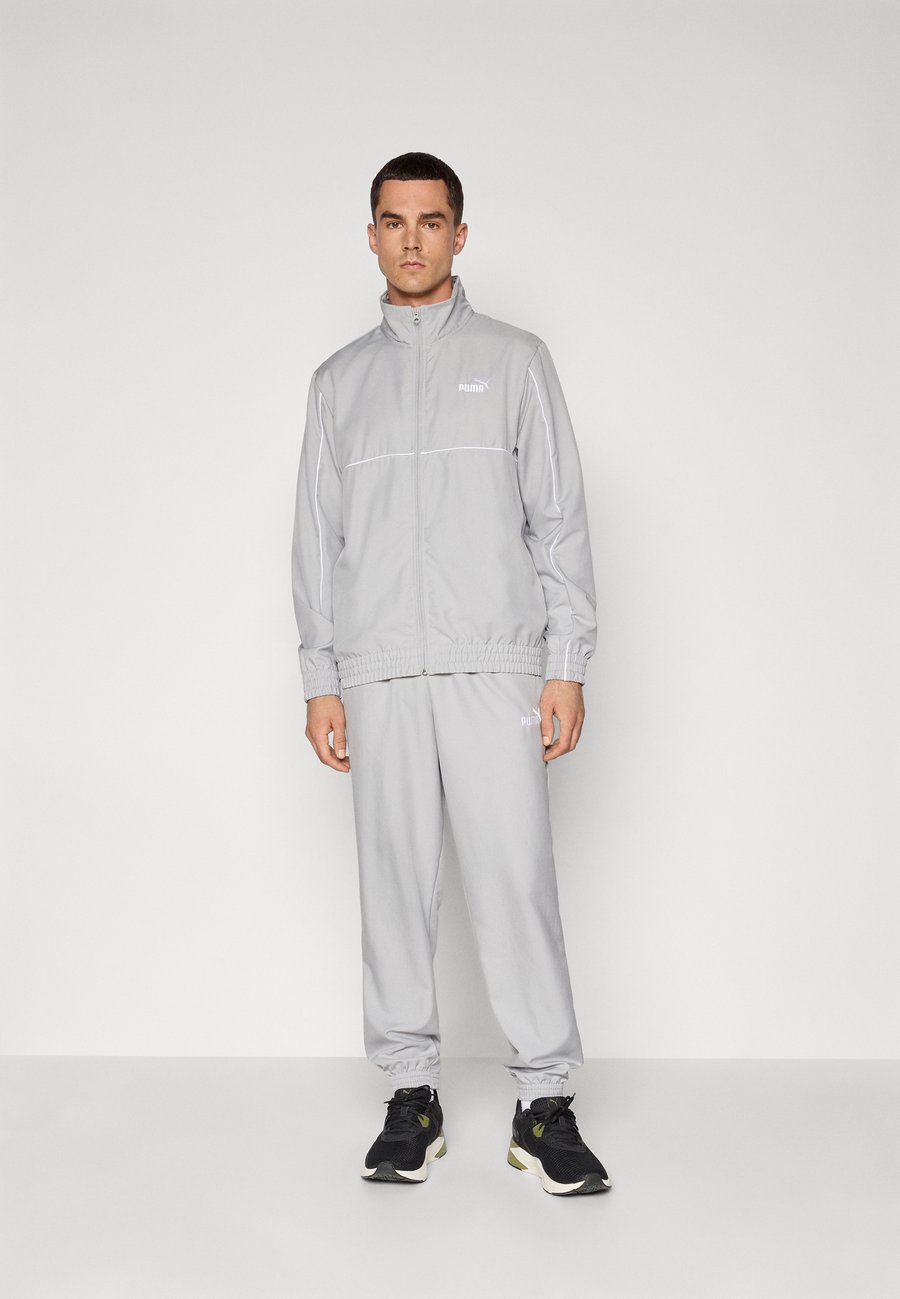 Спортивный костюм Puma TRACKSUIT SET, Gray Echo/Grey
Спортивный костюм Puma TRACKSUIT SET, Gray Echo/Grey