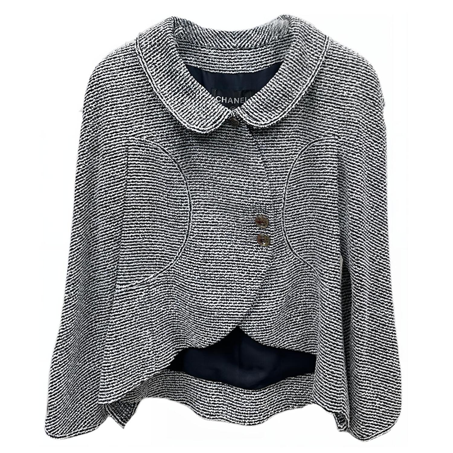 CHANEL Серый женский пиджак для делового костюма ранней весной, Gray
CHANEL Серый женский пиджак для делового костюма ранней весной, Gray