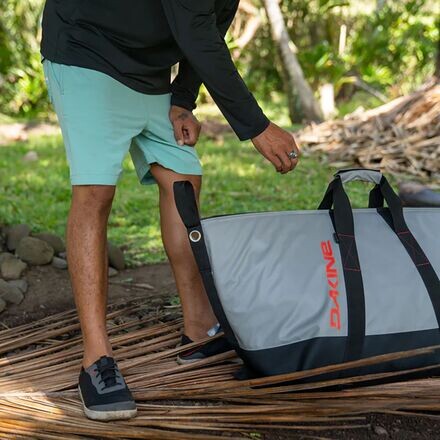 Отдельностоящая сумка для рыбы высотой 2 фута DAKINE, цвет Griffin
Отдельностоящая сумка для рыбы высотой 2 фута DAKINE, цвет Griffin