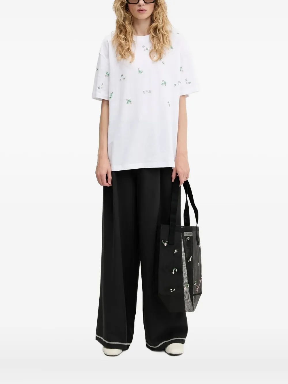 Футболка с цветочным принтом и декором Stine Goya, белый
Футболка с цветочным принтом и декором Stine Goya, белый