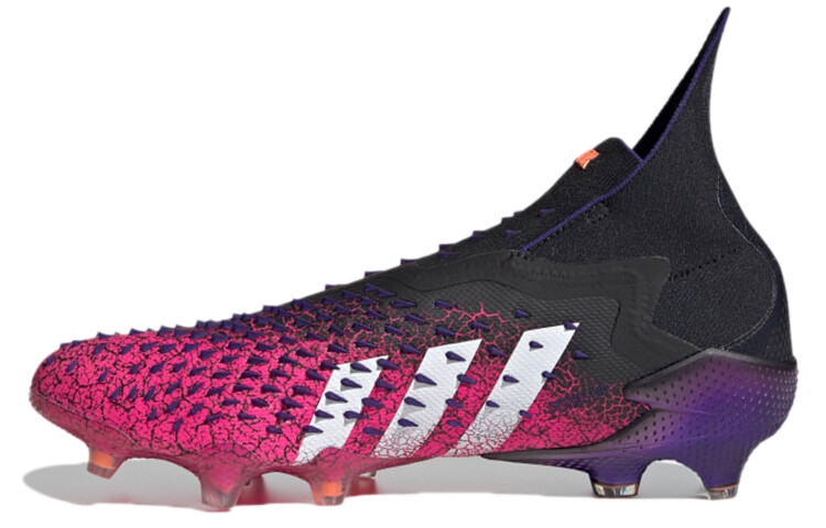 Мужские футбольные кроссовки Adidas Predator
Мужские футбольные кроссовки Adidas Predator