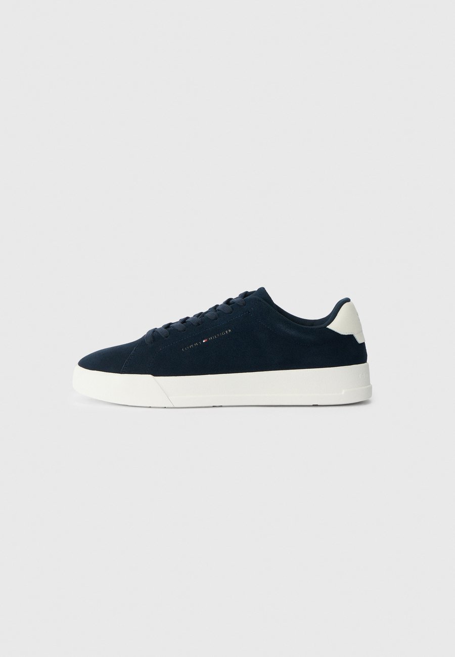 Кроссовки Tommy Hilfiger COURT CORE, Desert Sky/Dark Blue
Кроссовки Tommy Hilfiger COURT CORE, Desert Sky/Dark Blue
