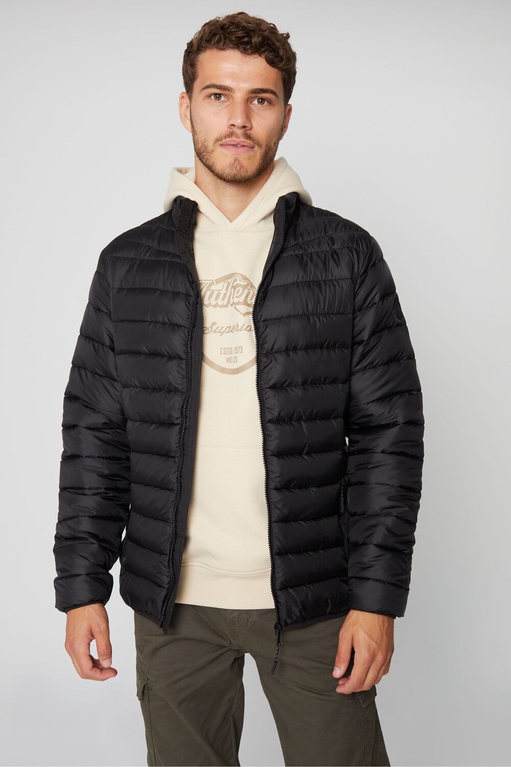 Матовая утепленная куртка с воротником стойкой Threadbare, черный
Матовая утепленная куртка с воротником стойкой Threadbare, черный