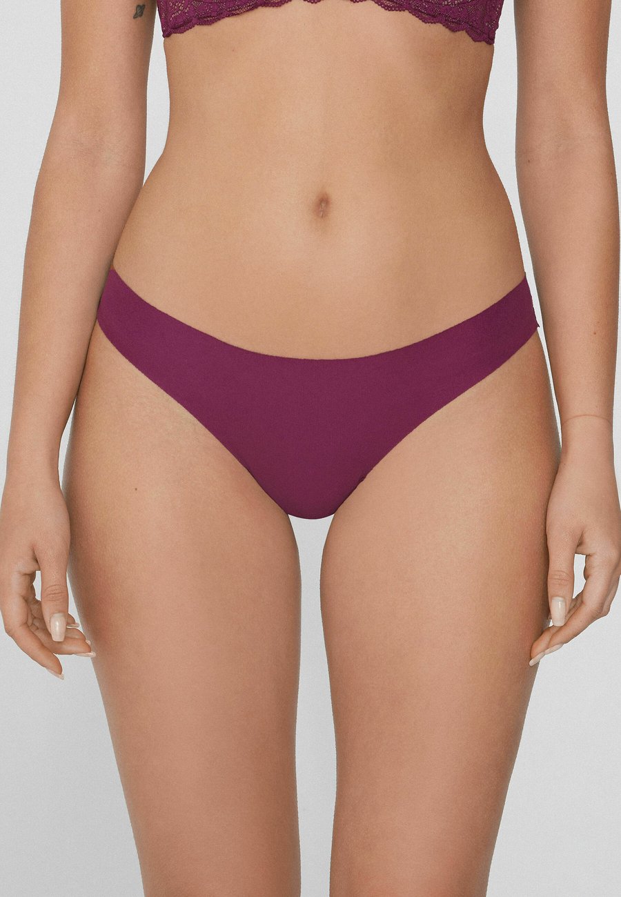 Трусы Tezenis NAHTLOS VERARBEITETER BRAZILIAN, Red/Bordeaux
Трусы Tezenis NAHTLOS VERARBEITETER BRAZILIAN, Red/Bordeaux