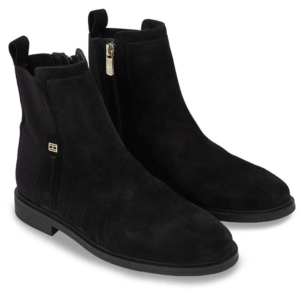 Ботинки челси Tommy Hilfiger "TOMMY ESSENTIALS BOOT" с практичной внутренней молнией, черный
Ботинки челси Tommy Hilfiger "TOMMY ESSENTIALS BOOT" с практичной внутренней молнией, черный